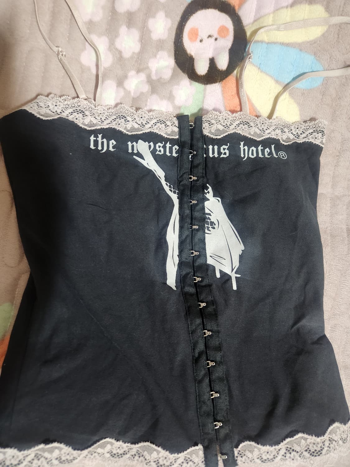 The Mysterious Hotel 검정 레이스 나시 상품이미지2