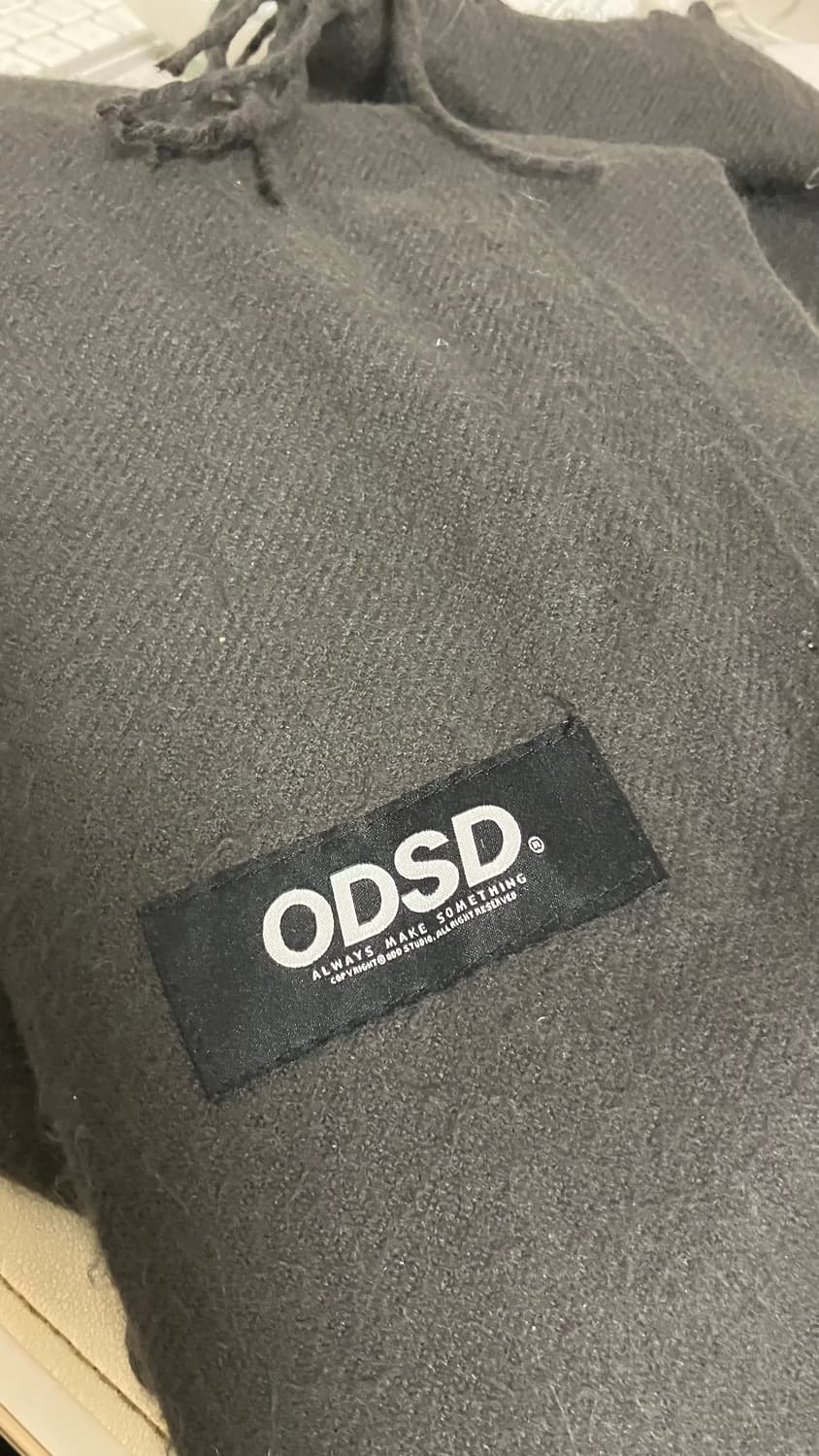 오드스튜디오 베이직 머플러 블랙 상품이미지1