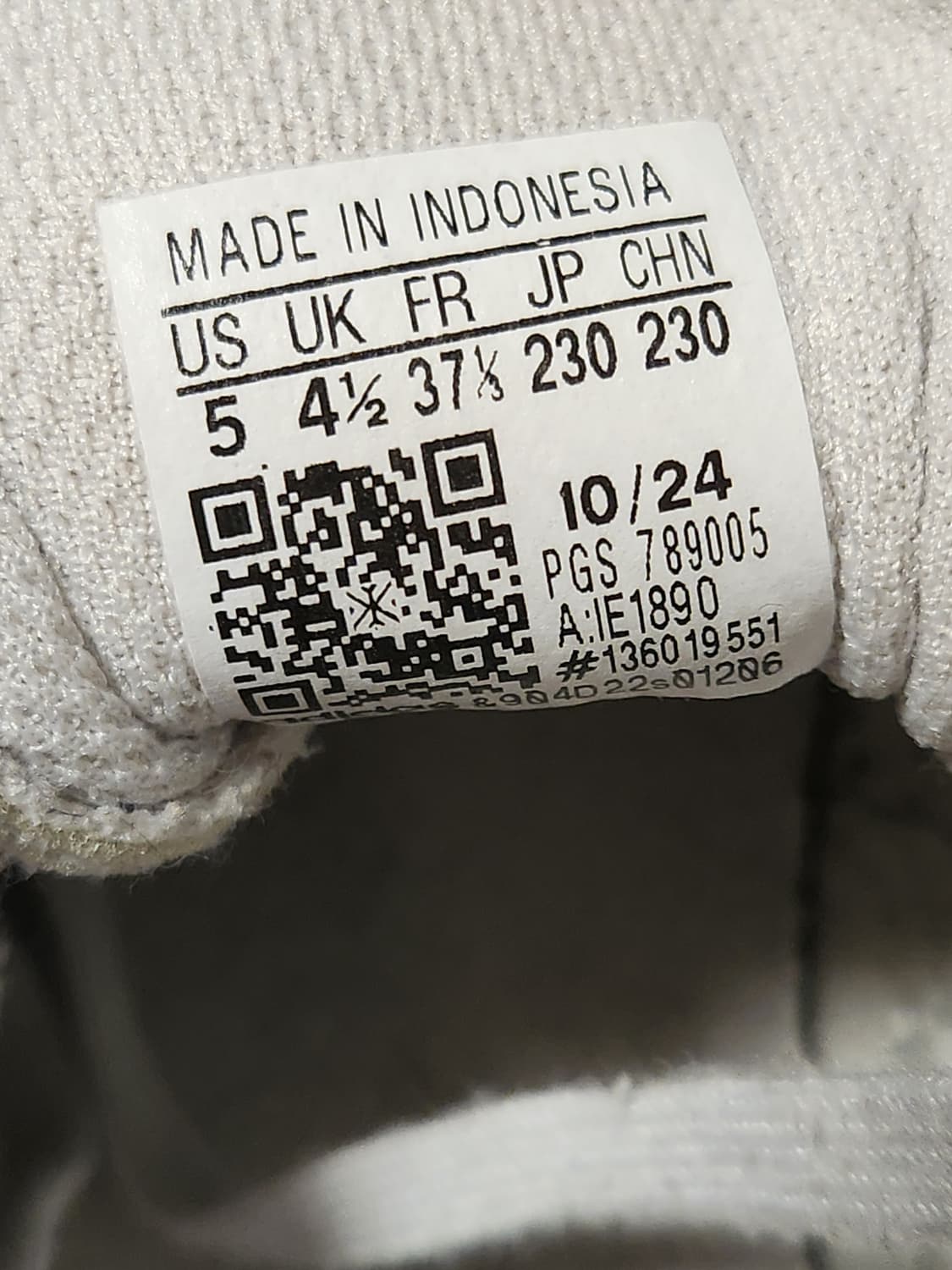 아디다스 운동화 스피리테인 2000 IE1890 러닝화 사이즈230

신 상품이미지10