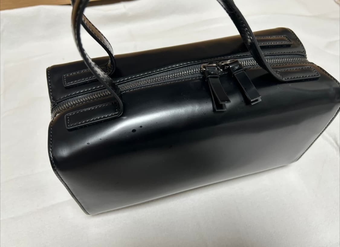 파사드패턴 파운드백 블랙 (상자, 더스트백 포함) 상품이미지8