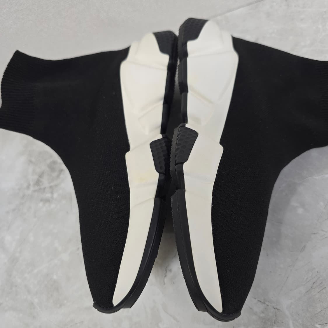 발렌시아가 스피드러너 스니커즈 신발 35사이즈 225 230 판매 상품이미지3