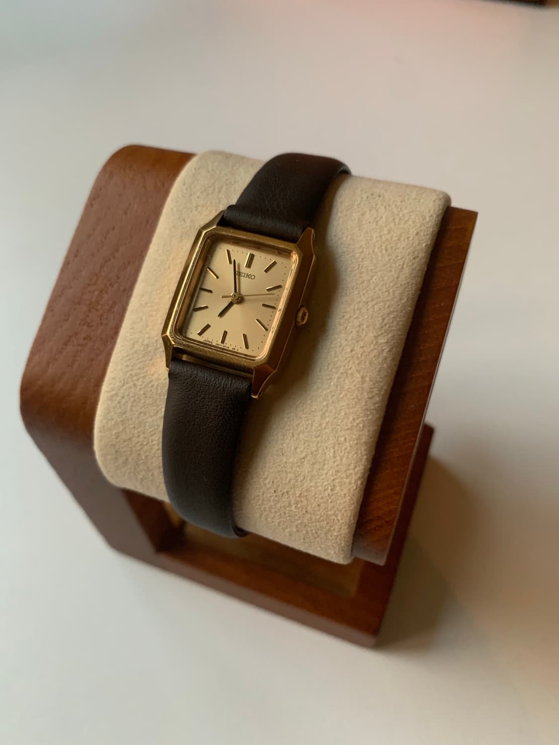 세이코 Seiko 골드 쿼츠  상품이미지1