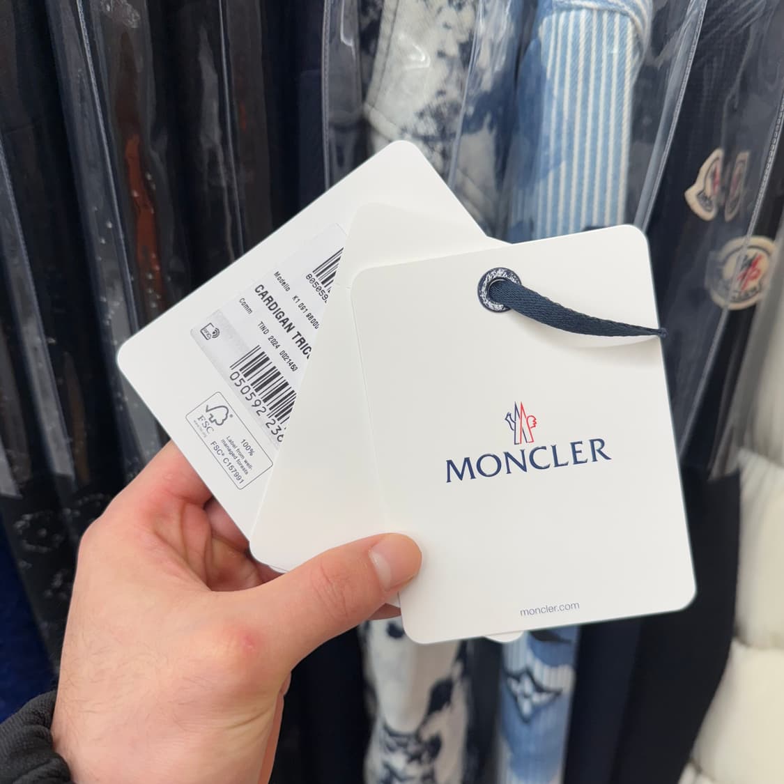 [25년10월/L] 몽클레어 니트패딩 블랙 상품이미지6