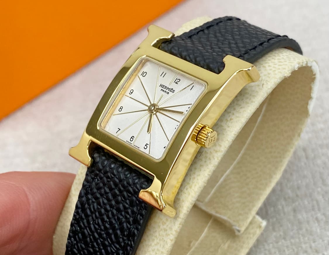 에르메스 H아워 1.201 금장 여성용 쿼츠 PM 스몰 사이즈 상품이미지5