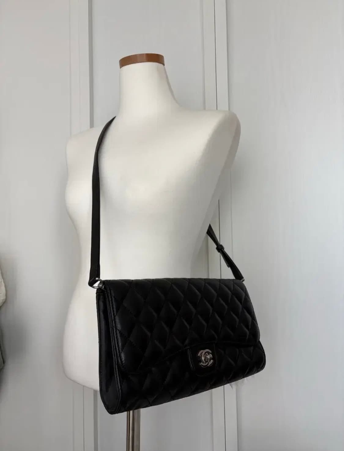 샤넬퀼팅플랩블랙백 상품이미지1