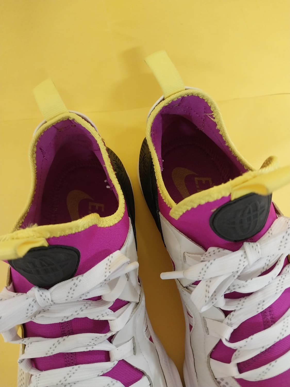 남성 나이키 허라취 엣지 EDGE TXT QS 마젠타 운동화 (270) 상품이미지5