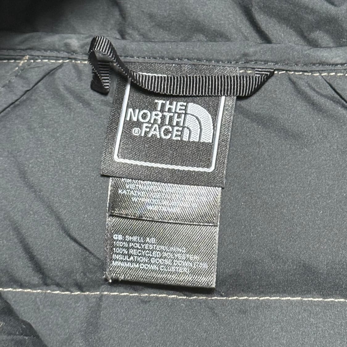 The North Face 구스다운 라이트 브라운 경량 아노락 패딩 상품이미지3