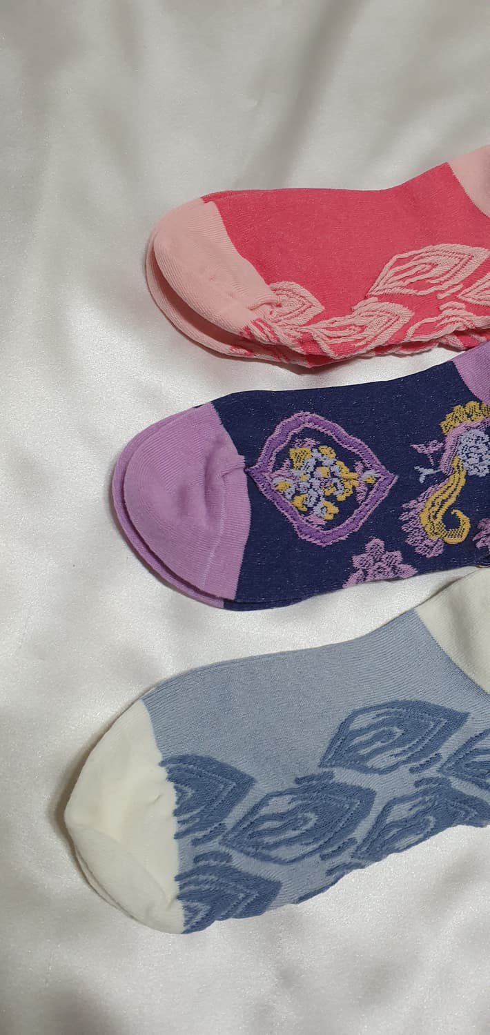 퍼플 블루 핑크 옐로우 크림베이지 핑크바이올렛 비비안웨스트우드 양말 상품이미지8