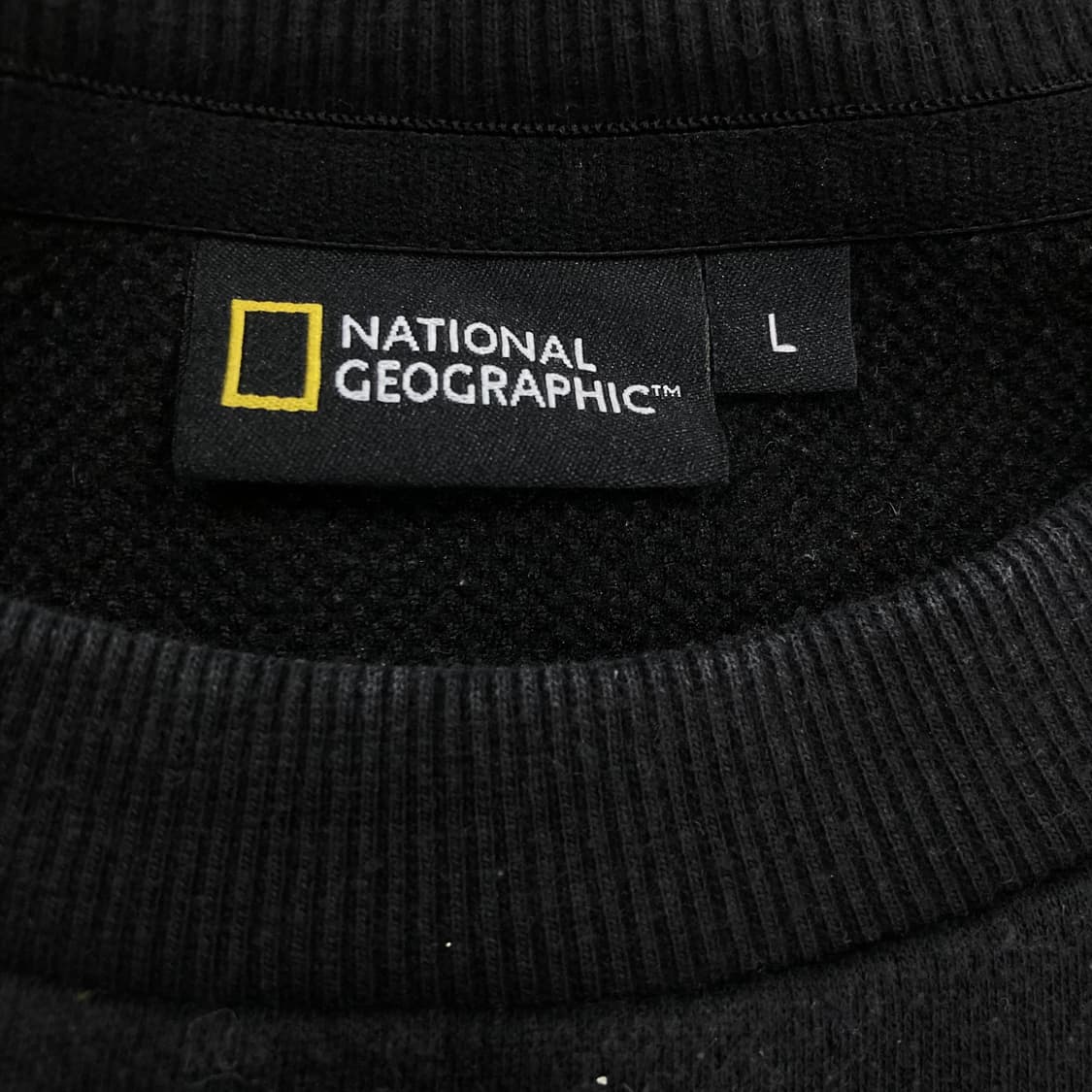 내셔널 지오그래픽 블랙 컬러 스몰 로고 맨투맨 상품이미지4