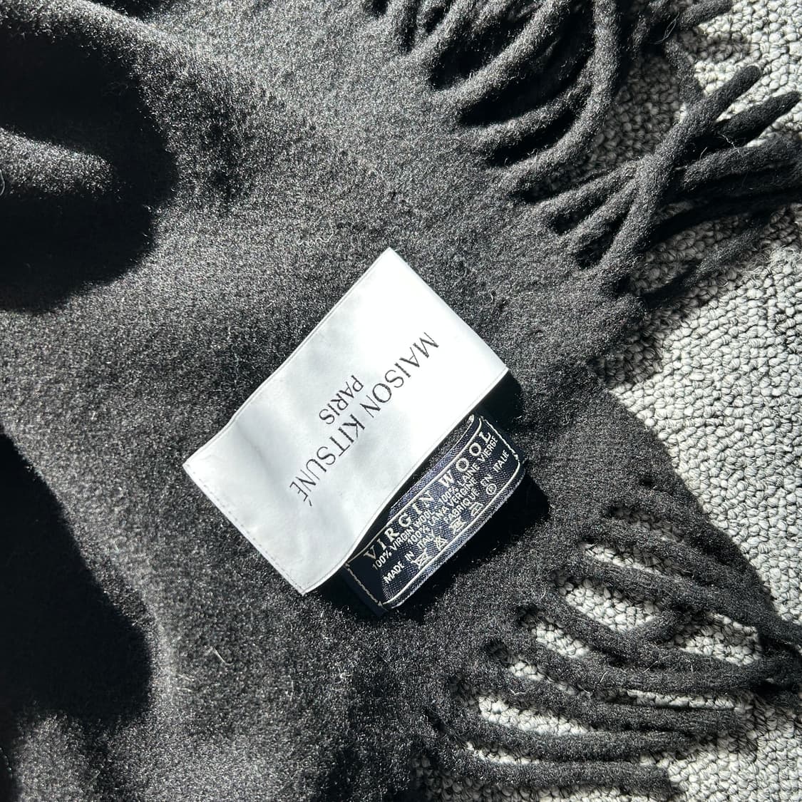 메종키츠네 폭스헤드 블랙 울 머플러 상품이미지5