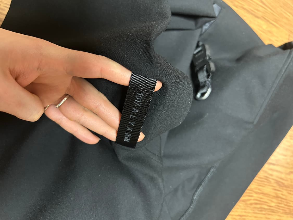 1017 ALYX 9sm 알릭스 트레이닝 맨투맨 스웻셔츠 상품이미지5