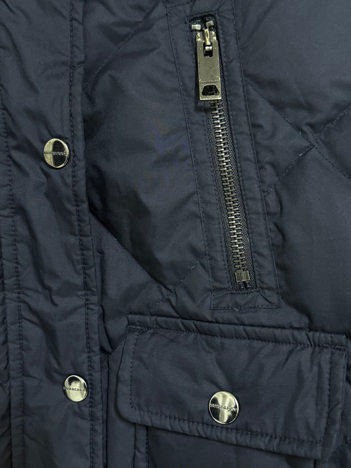 여성 XS / 버버리 퀄팅 크롭 자켓 상품이미지3