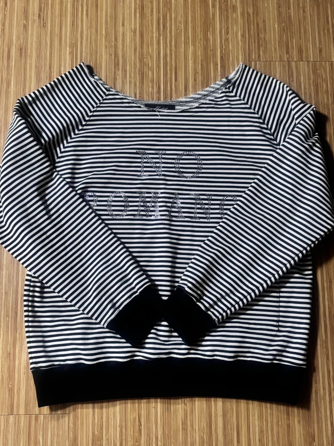 헤티 노로맨스 컷오프 스웻셔츠 블랙 상품이미지3