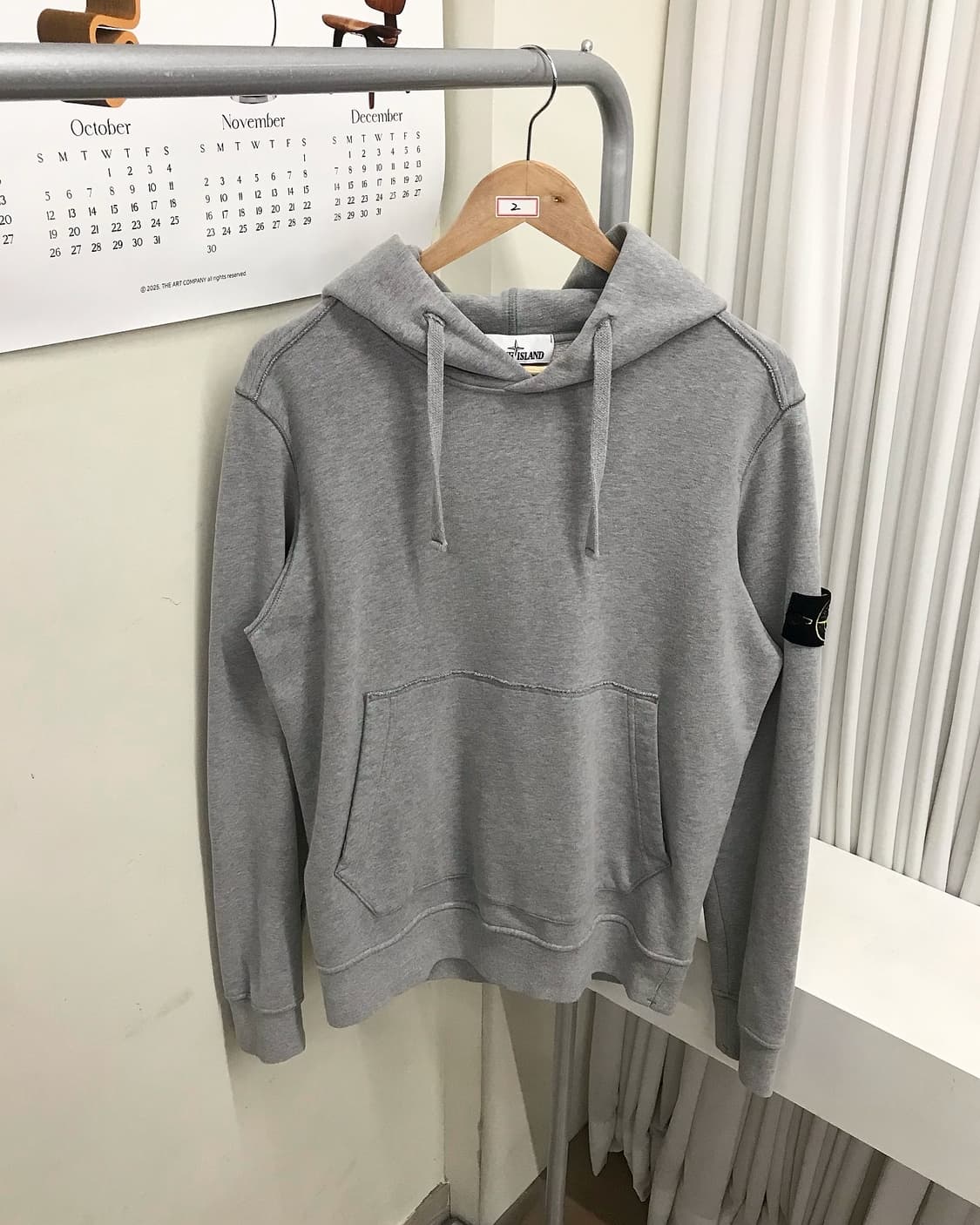 스톤아일랜드 그레이 후드티 상품이미지1