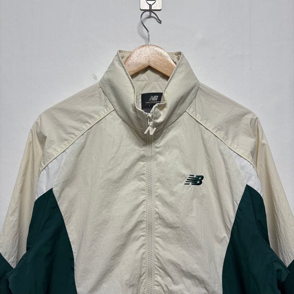 뉴발란스 배색 바람막이 상품이미지3