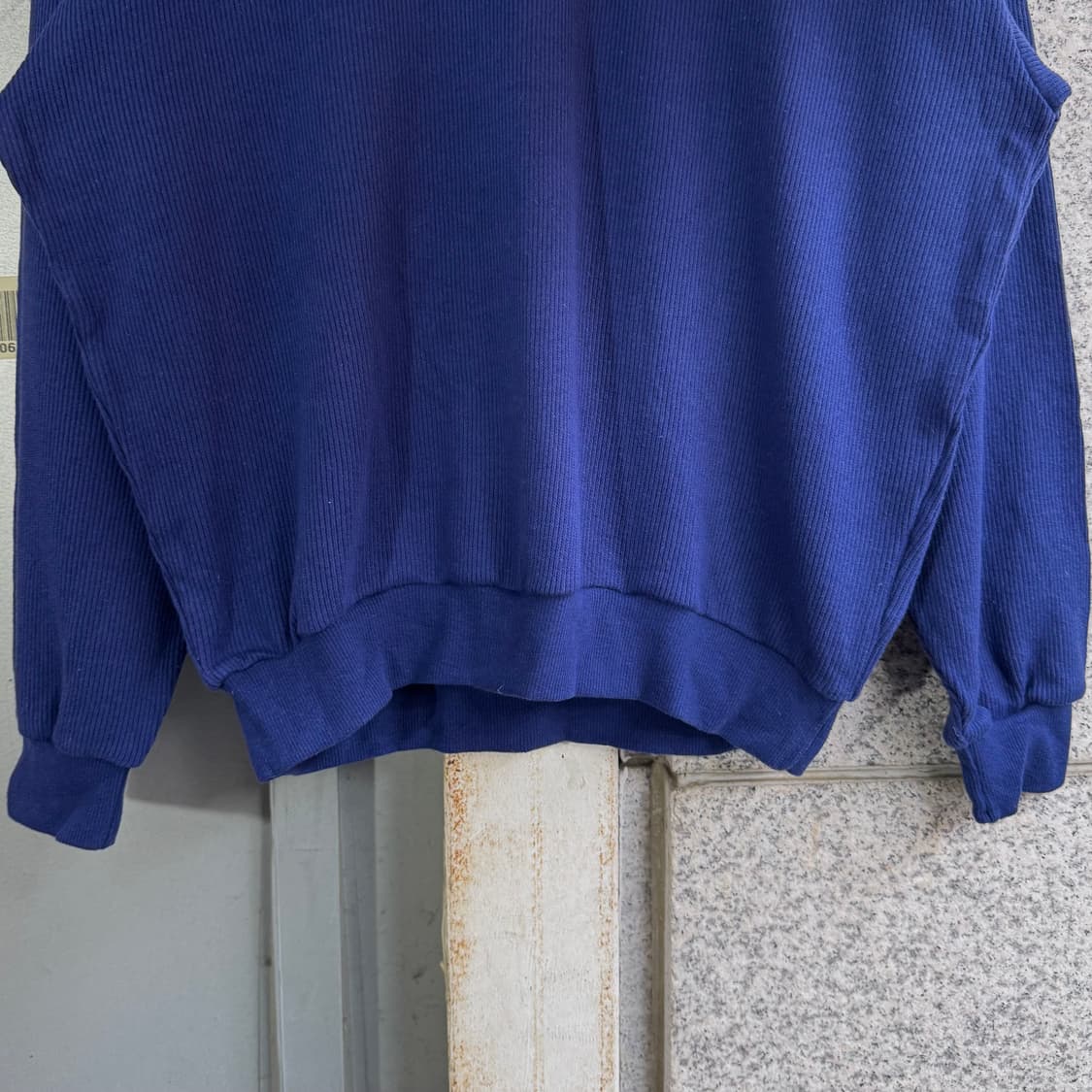 90s 아디다스 스펠 로고 코튼 반집업 니트 상품이미지5