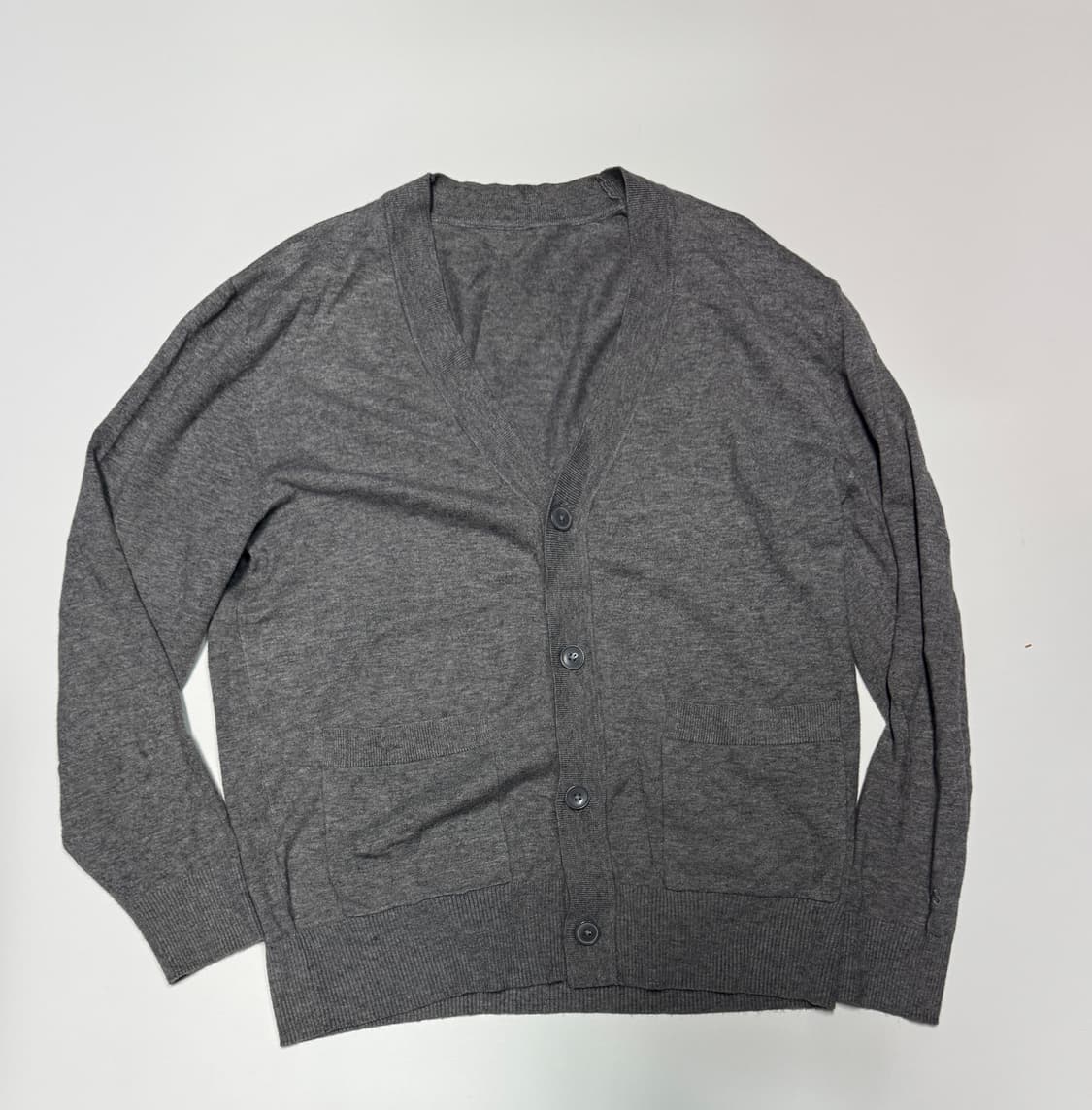 지오송지오 23년도 최신 미니멀 가디건 L 그레이 상품이미지1