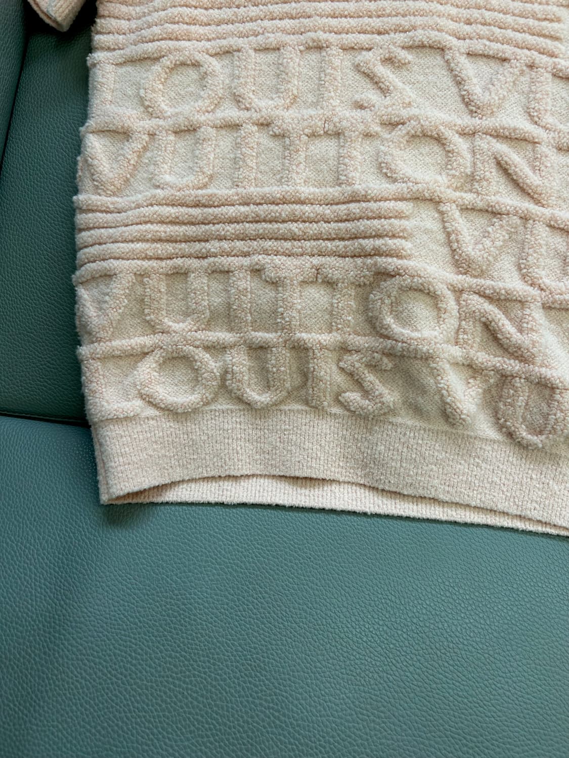 루이비통 여성 텍스처 페리 폴로 니트(S) 상품이미지5