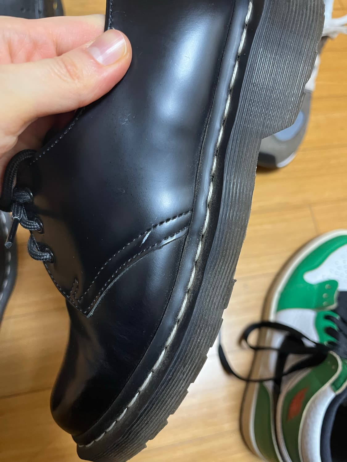 닥터마틴 1461 화이트 스티치 240 상품이미지8