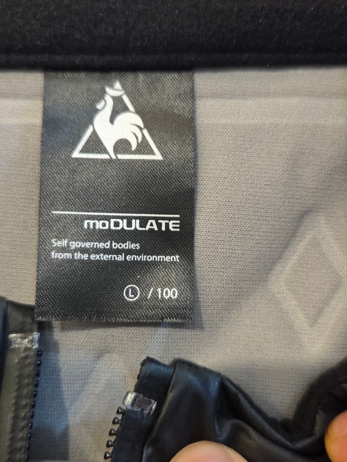 르꼬끄 모듈레이트 블랙 기능성 우븐 조끼 베스트  상품이미지4