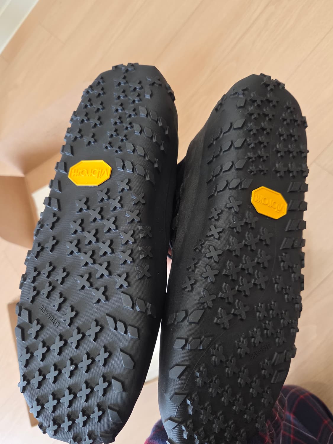 르메르 VIBRAM WRAP ON SNEAKERS 상품이미지3