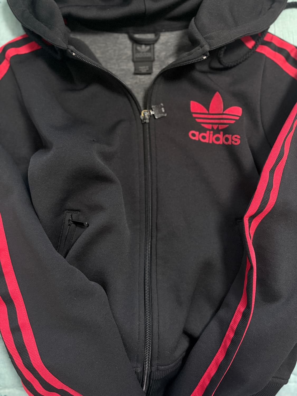 아이다스 검빨 크롭 후드져지 S 상품이미지1