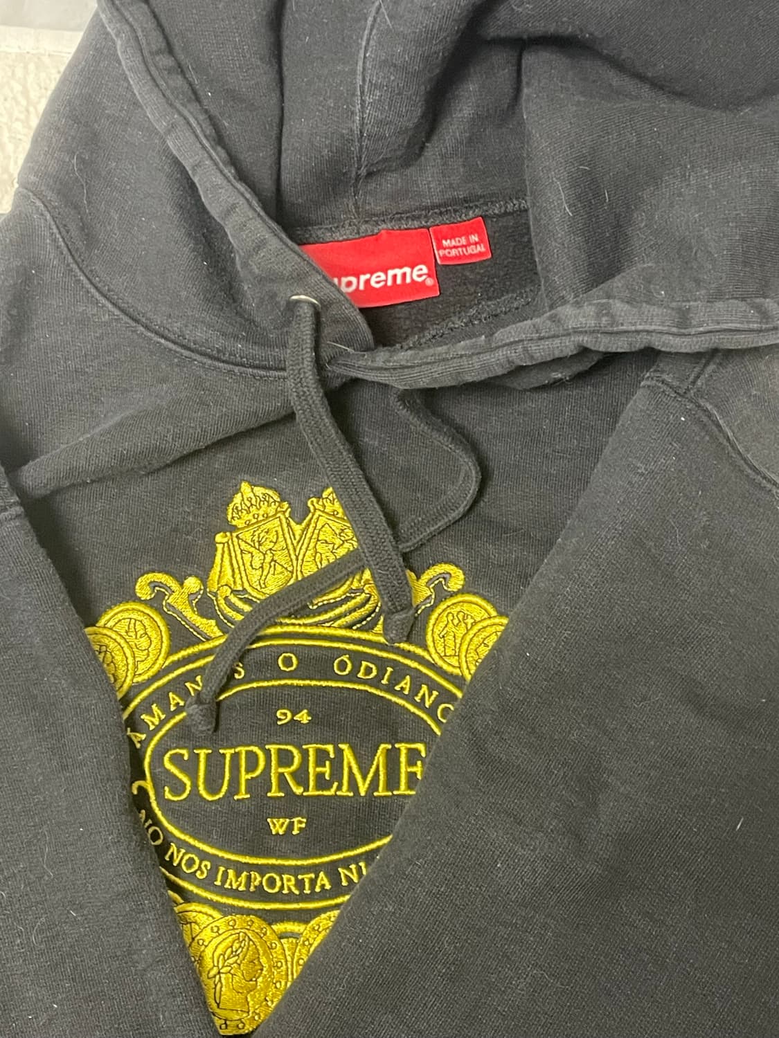 supreme love or hate hoodie size large 상품이미지1