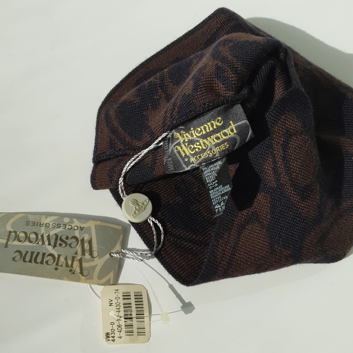 Vivienne Westwood ORB logo beanie 상품이미지9