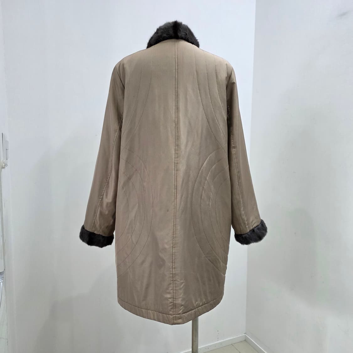 프리미엄 리버시블 천연 실크 100 로리스 모피 롱 코트 상품이미지9