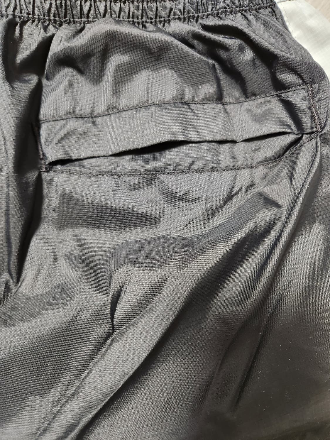 나이키 NSW 우븐 코어 트랙 쇼츠 반바지 사이즈M

오염 하자없이 깨끗 상품이미지4