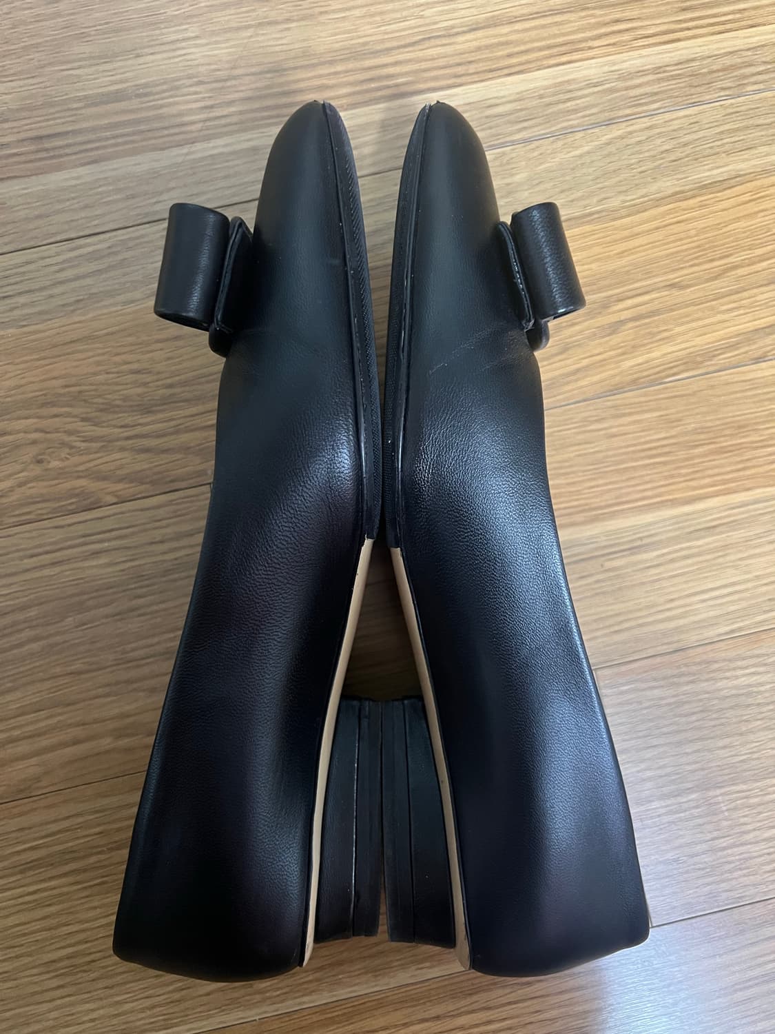 페레가모 뉴비바플랫 블랙 6.5 C볼 상품이미지4