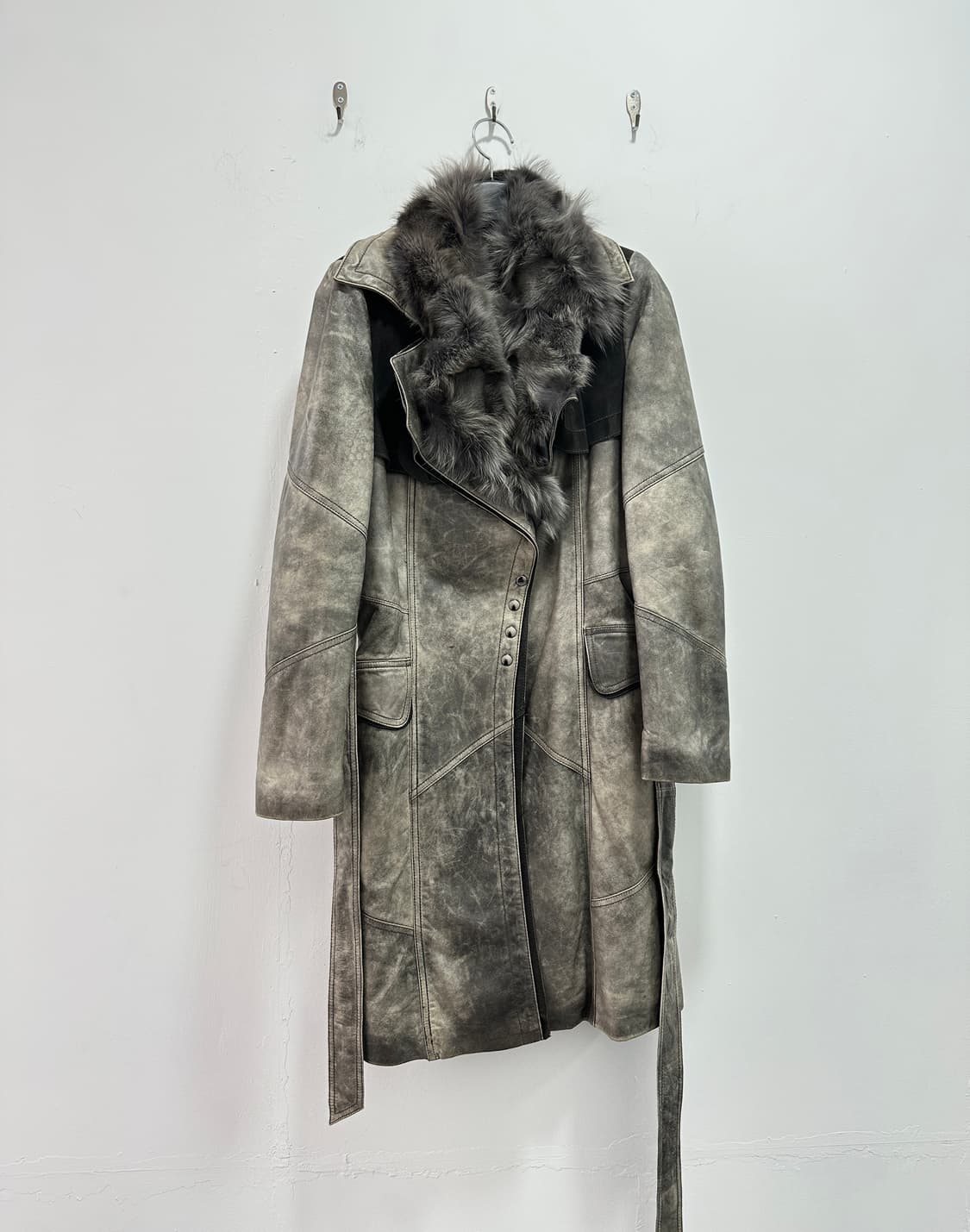 Fox fur trimming leather jacket 상품이미지3