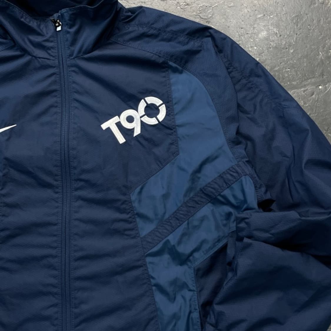 105 나이키 스톰핏 토탈90 바람막이  상품이미지2