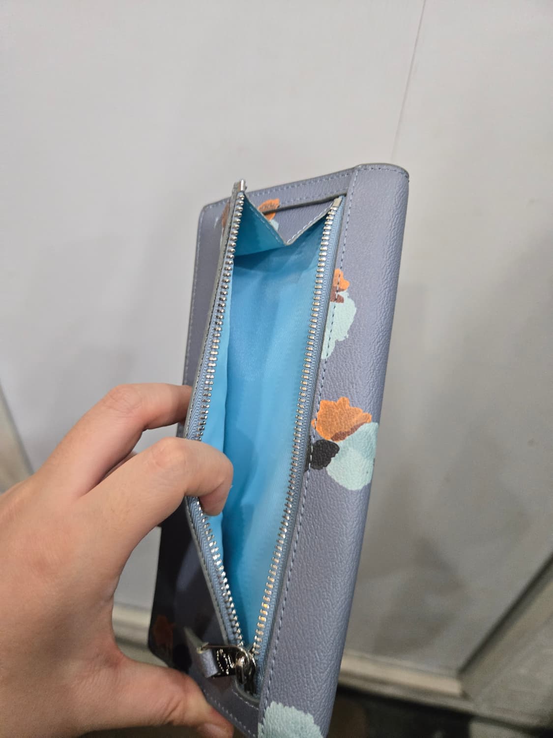 COACH 코치 장지갑! 플라워! 색상 , 디자인 너무 이뻐요~~ 추천! 상품이미지4