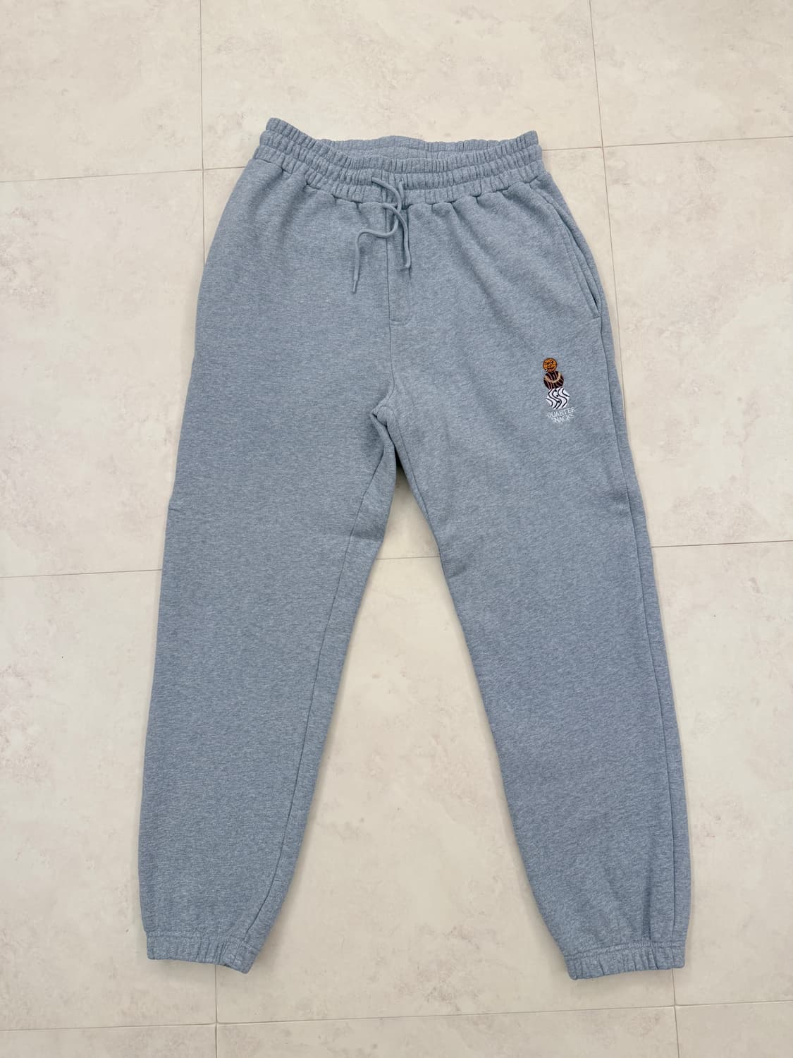 [L] 쿼터스낵스 트레이닝 조거 팬츠 그레이 상품이미지1