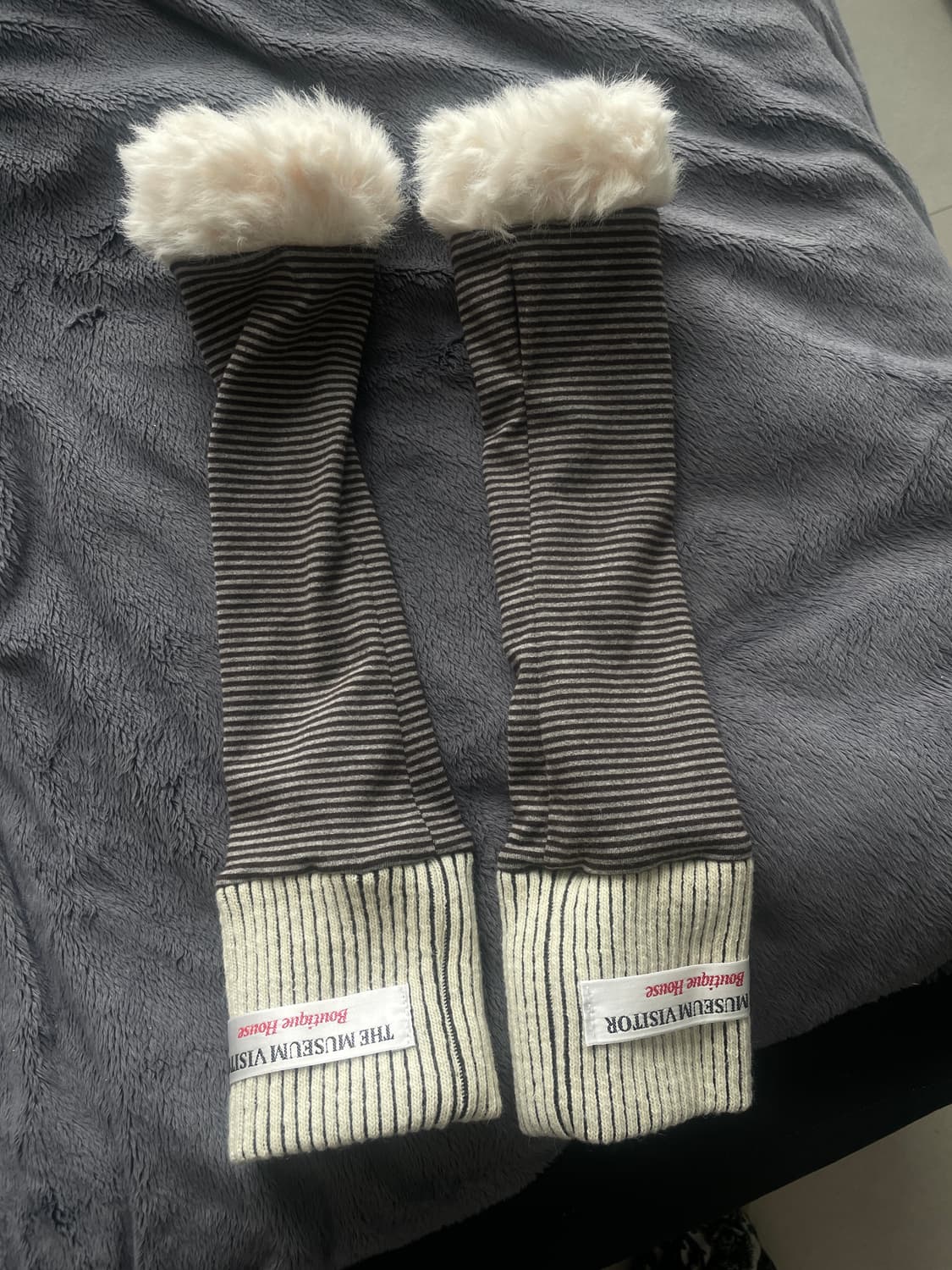 더뮤지엄비지터 퍼핸드워머 상품이미지2