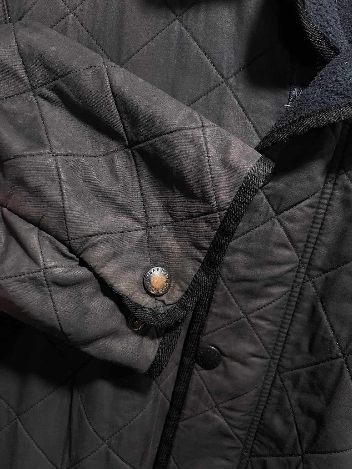 [XL]Barbour 바버 블랙 왁스드 코튼 퀼팅 자켓 상품이미지4