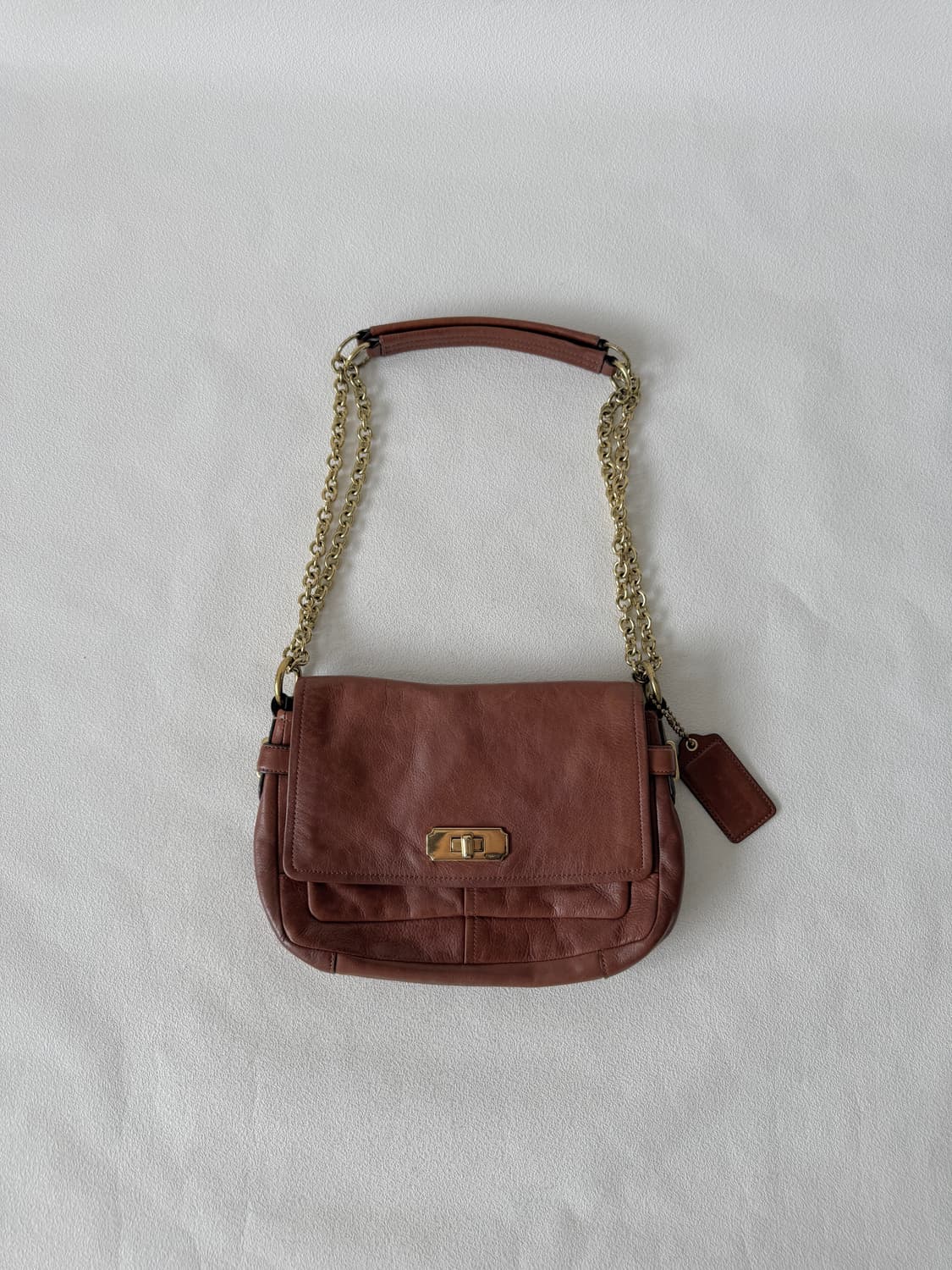 코치(COACH) 레더 체인 숄더백 상품이미지1