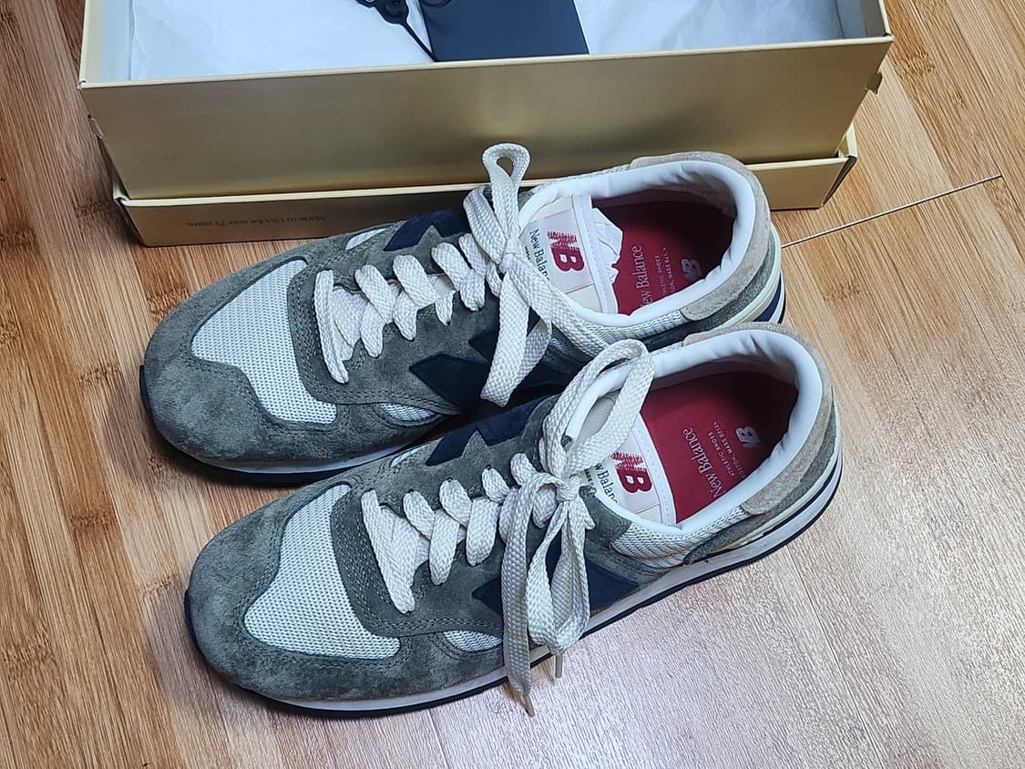 [275] 뉴발란스 990 v1 올리브 상품이미지1