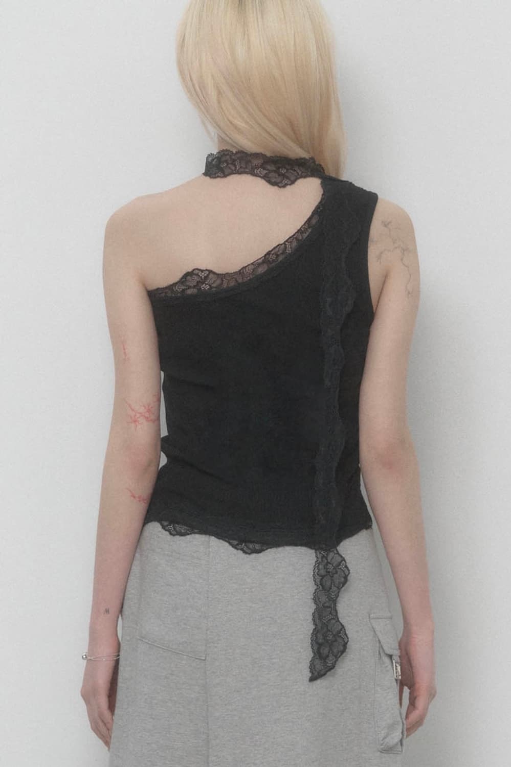에트오소메 Lace One-shoulder Top 상품이미지3