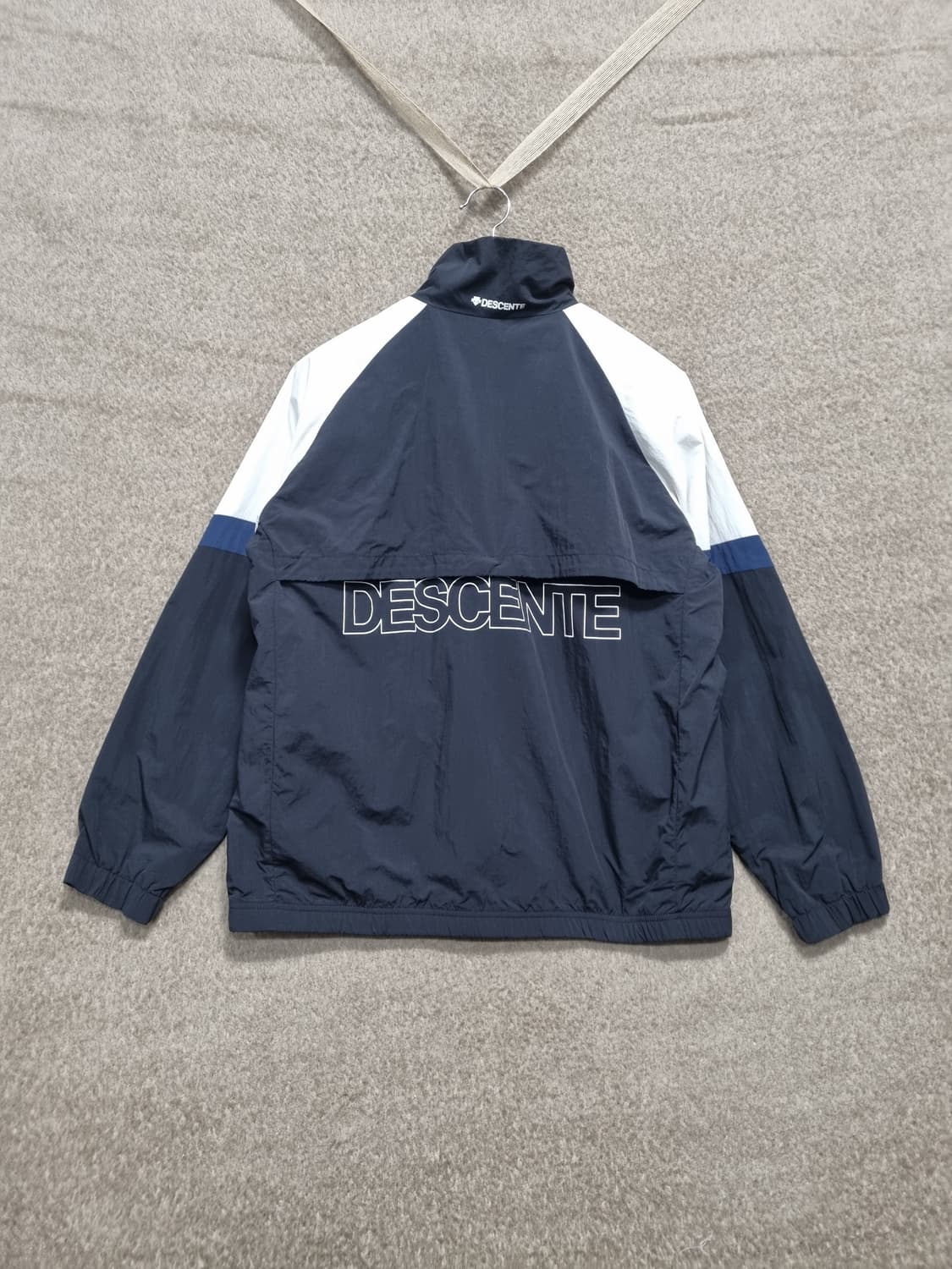 데상트 남성 약기모 바람막이 집업 상품이미지2