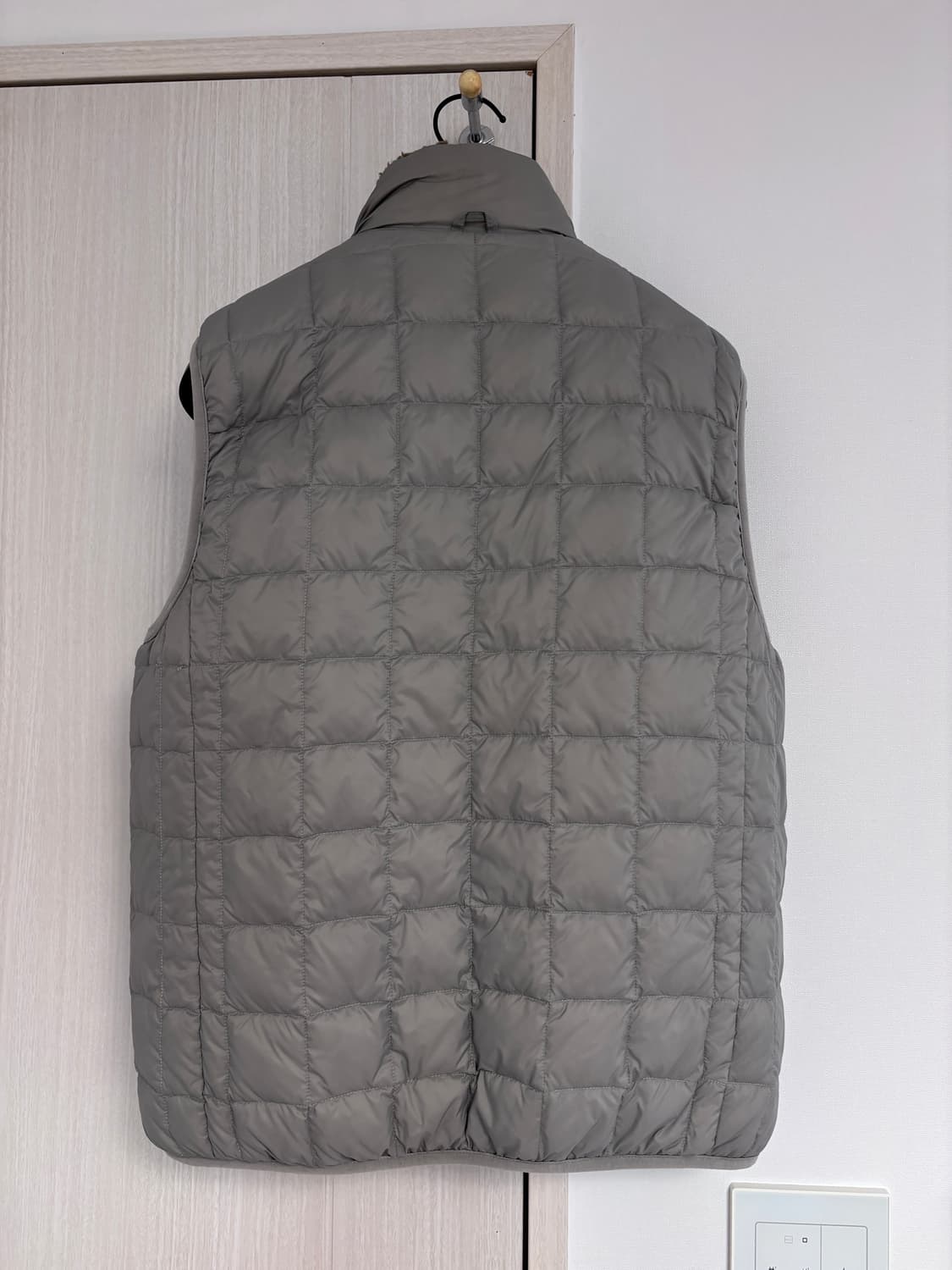 L 타이온 TAION 리버서블 오리털 후리스 패딩 조끼 상품이미지8