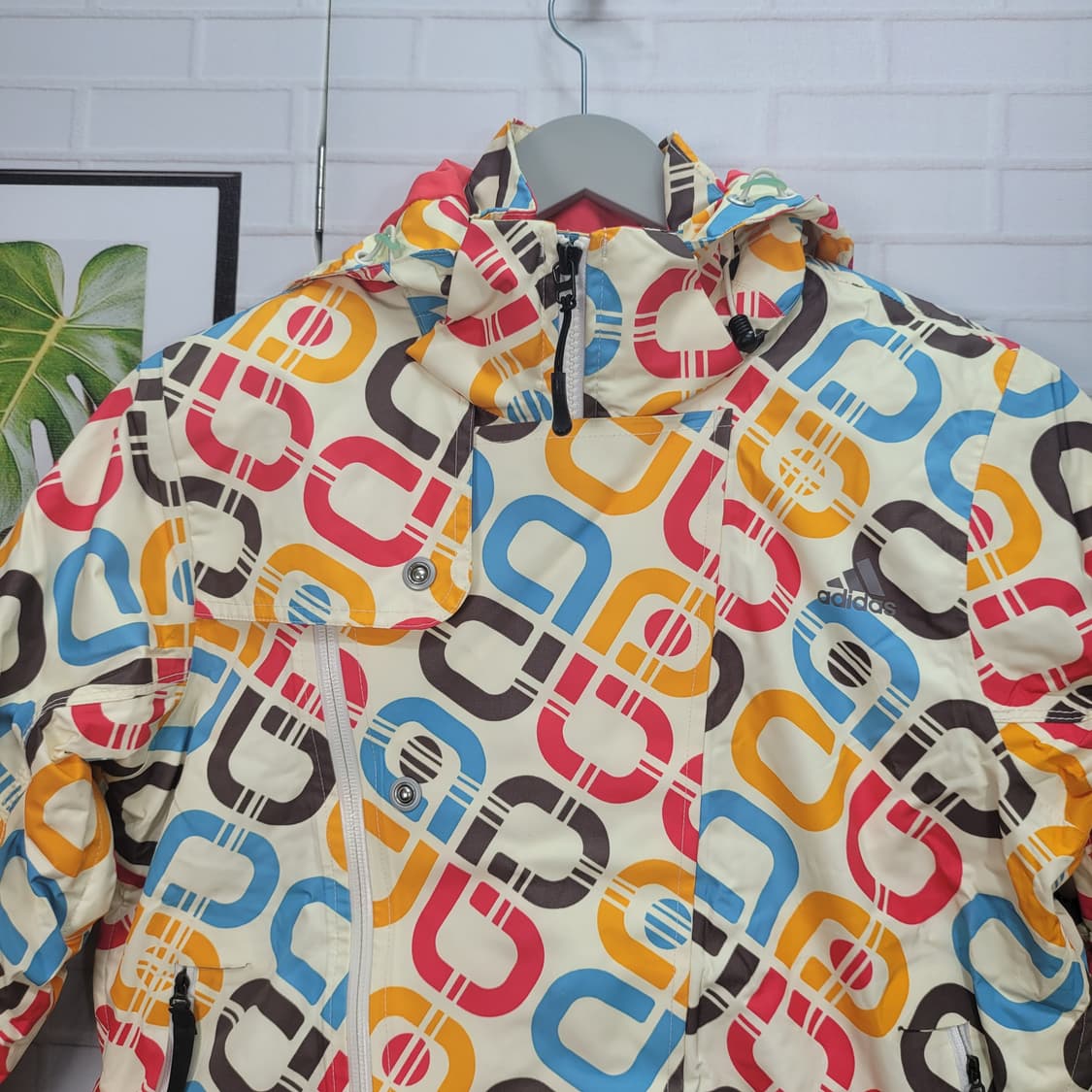 아디다스 여성용 스키 보드 재킷 90사이즈 새상품급 상품이미지3