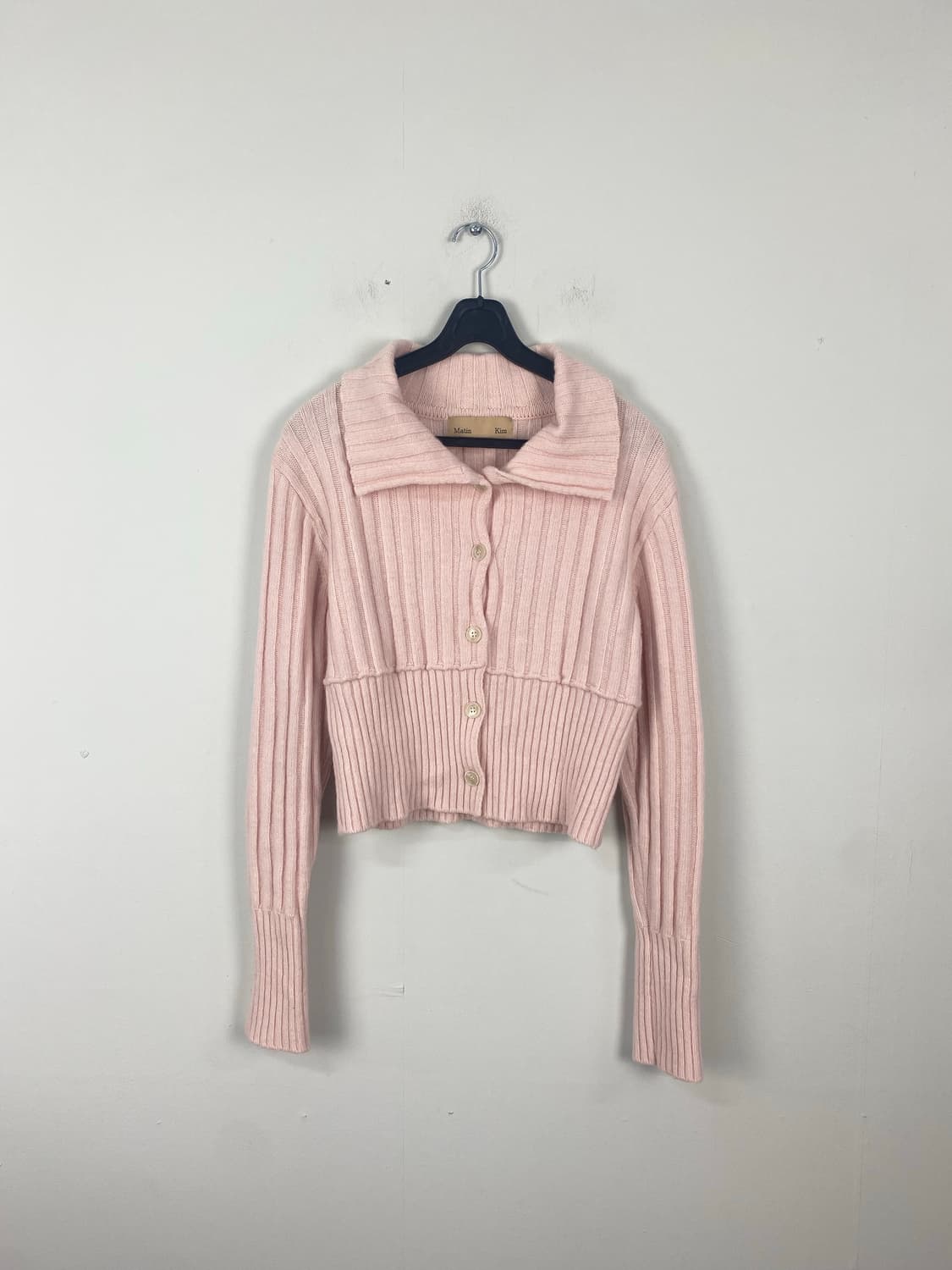 Matin Kim 마뗑킴 핑크 크롭 니트 가디건 <225> 상품이미지1