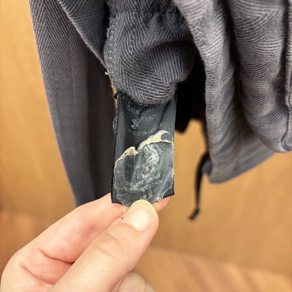  이자벨마랑 에뚜왈 하이넥 자켓 더블 포켓 스트라이프 패턴 디테일 그레이 상품이미지8