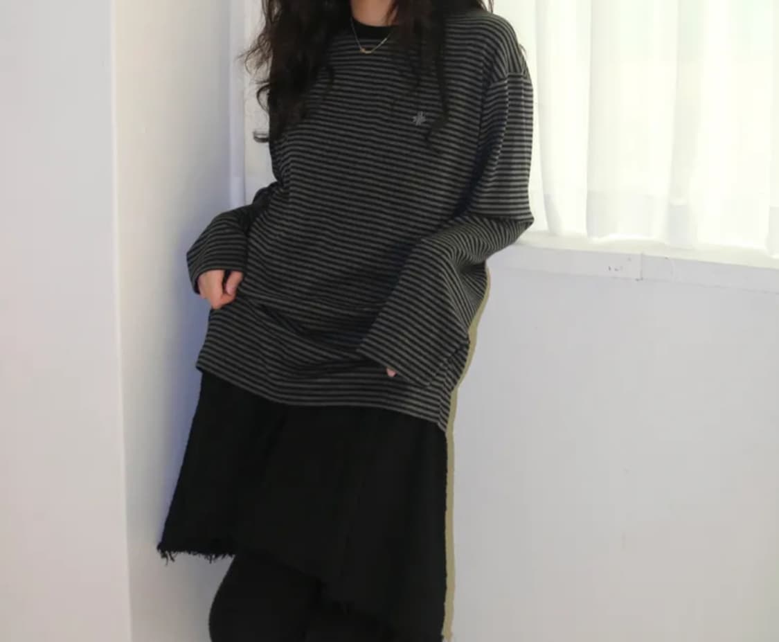 스트라이프 롱 슬리브 블랙 상품이미지2