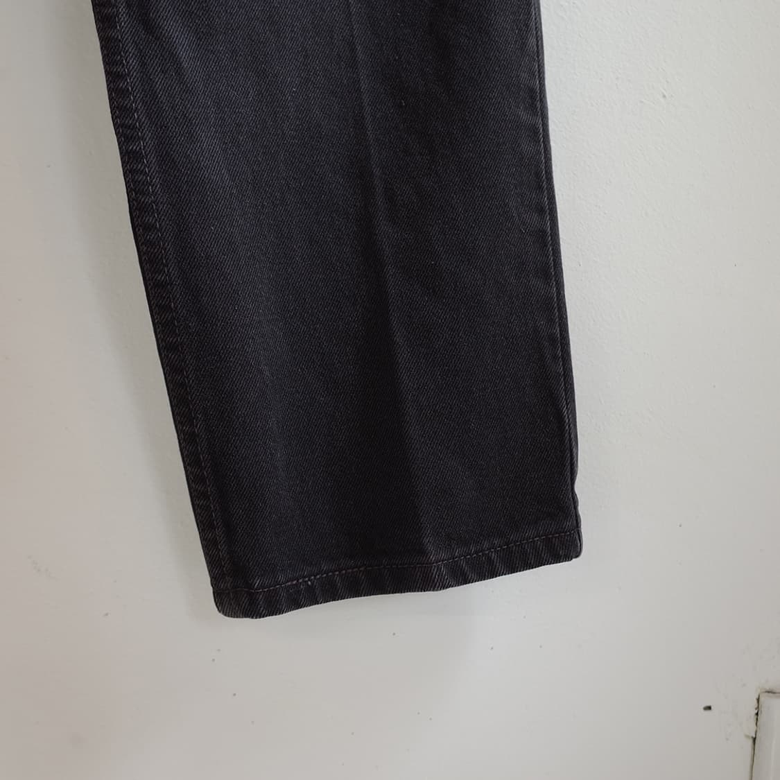 90's Levi's 560 Black Denim Pants 상품이미지5
