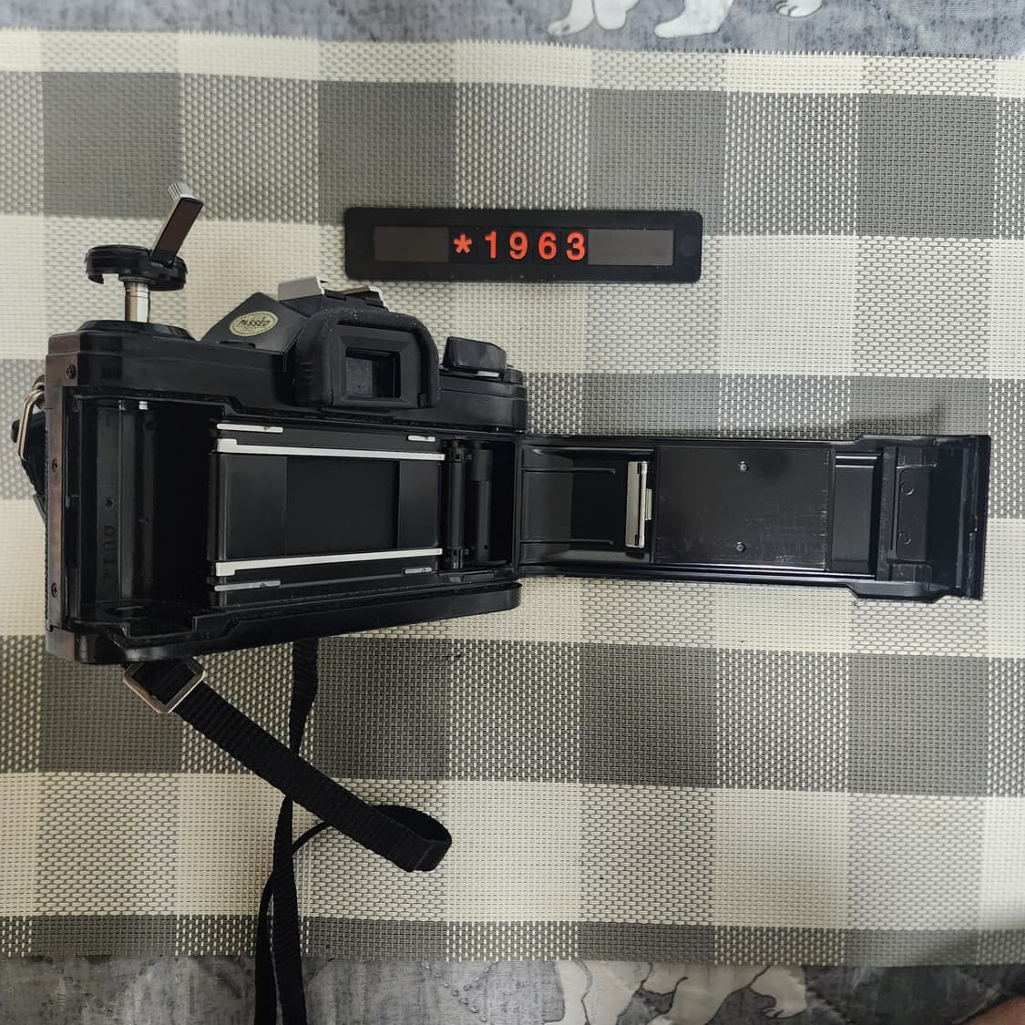 캐논 AE-1 필름카메라 실버바디 1.8 단렌즈 상품이미지6