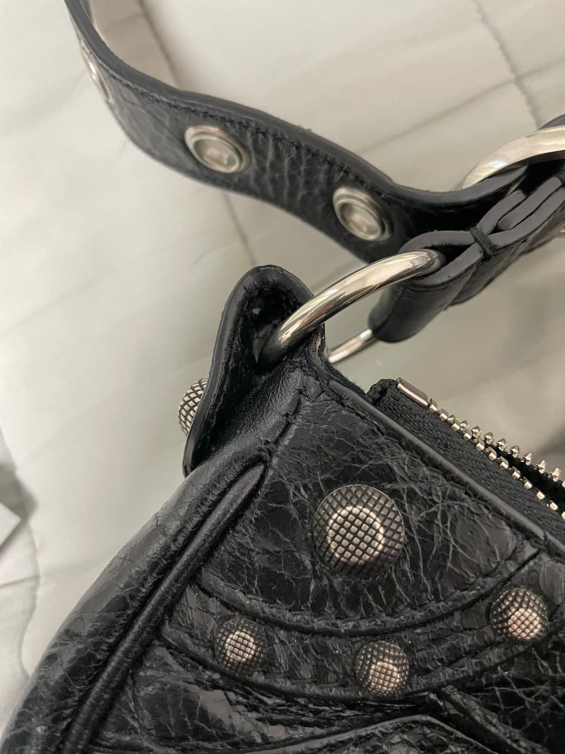 발렌시아가 램스킨 르카골 블랙xs 카드지갑 o 상품이미지5