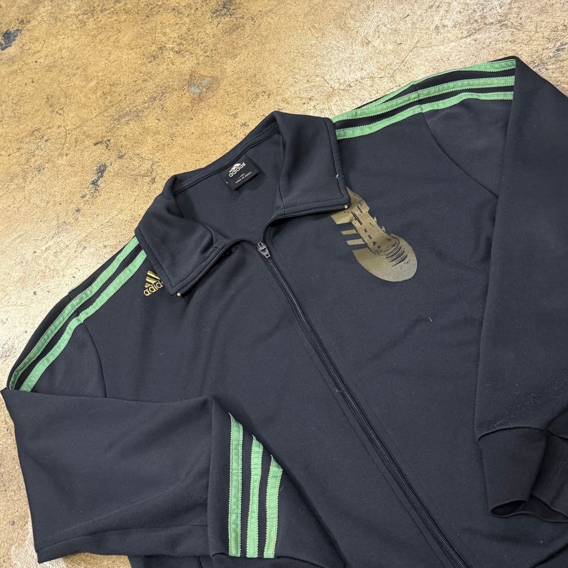 아디다스 블랙 그린 골드 슈즈 져지 트랙탑 105 상품이미지1